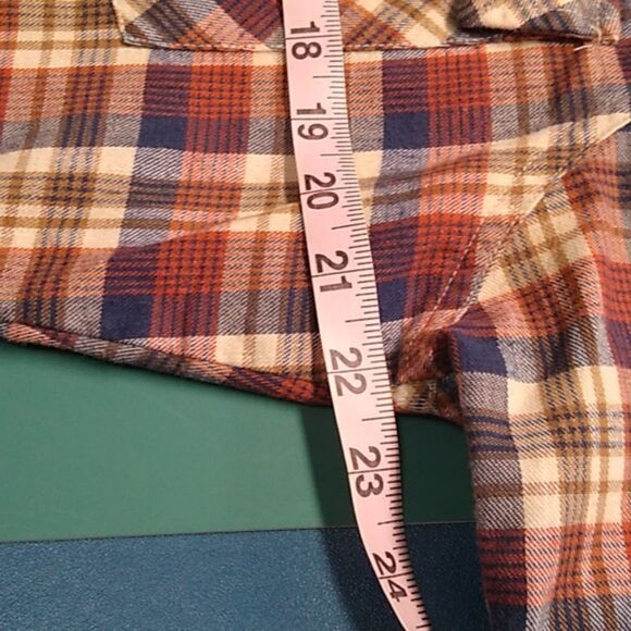 Levi's Cotton Men's LG Regular Fit Button down collared Blue and Red stripe - Picture 4 of 8